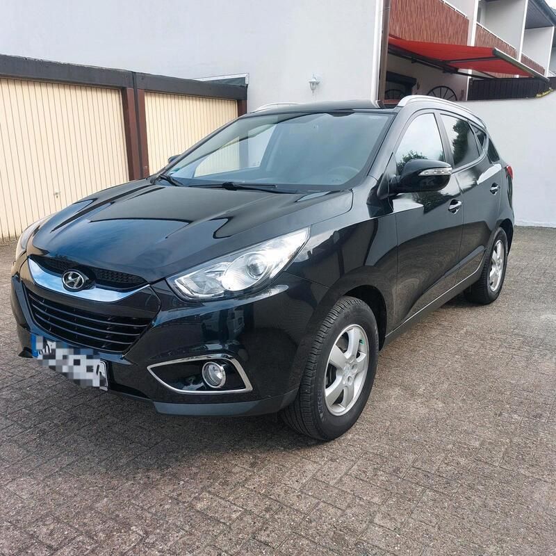 Schwarz Gebraucht 2012 Hyundai ix35 SUV | 8.000 € (Guter Preis) - Bild 1/4