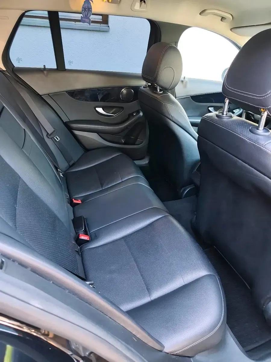 Gebraucht Mercedes C220 170 PS (125 kW) 2018 Schwarz Kombi