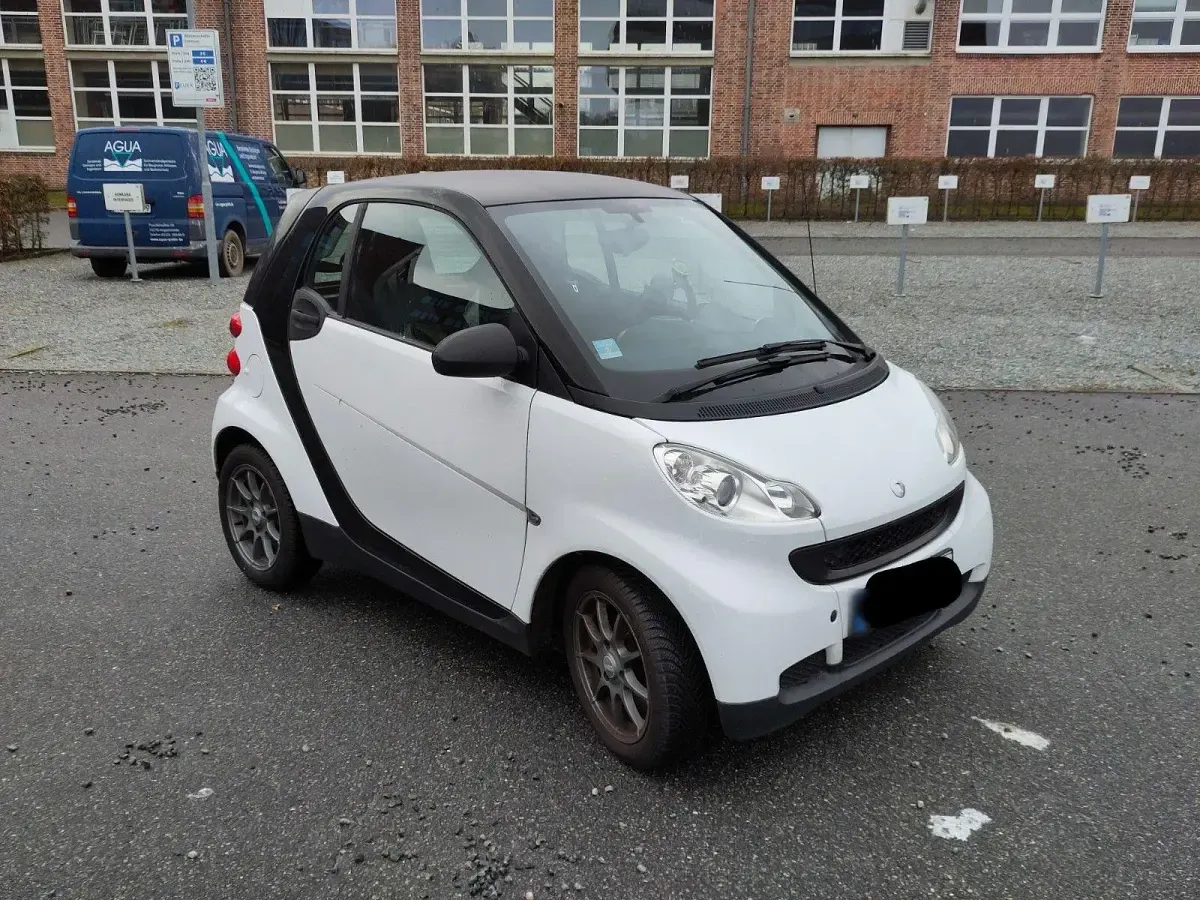 Gebraucht Smart ForTwo Coupé Pure 61 PS (44 kW) 2010 Weiß Coupé
