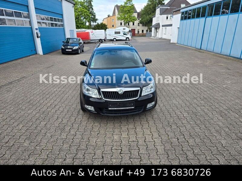 Schwarz Gebraucht 2010 Skoda Octavia Ambiente Kombi | 4.500 € (Fairer Preis) - Bild 1/4