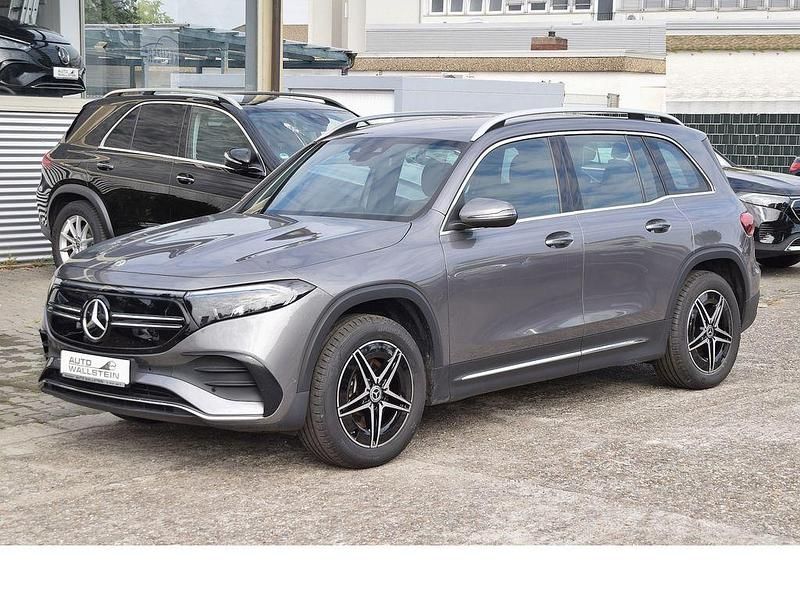 Gebraucht Mercedes EQB250 Advanced 139 kW (190 PS) 2023 Mountaingrau metallic SUV