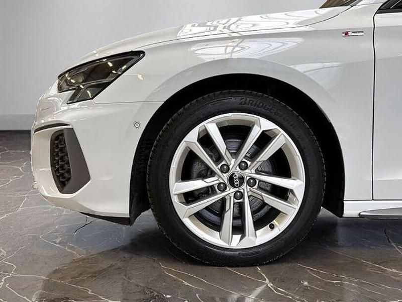 Gebraucht Audi A3 S-Line 150 PS (110 kW) 2023 Weiß Limousine