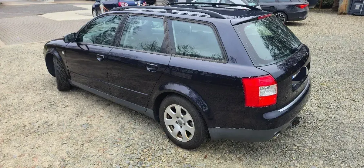 Gebraucht Audi A4 136 PS (100 kW) 2002 Blau Kombi