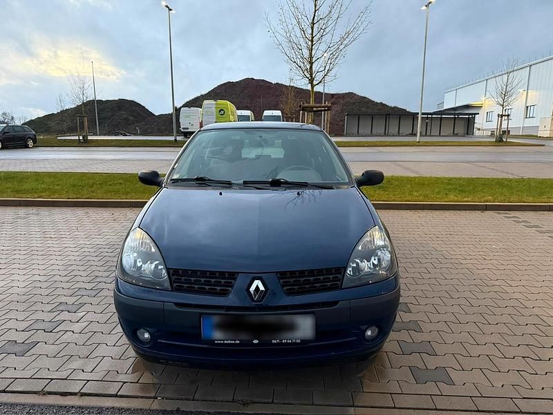 Blau Gebraucht 2004 Renault Clio II Kleinwagen | 1.600 € (Guter Preis) - Bild 1/4