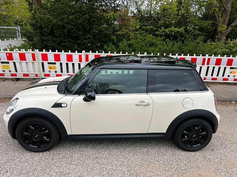 Usata Mini Cooper 120 CV (88 kW) 2009 Bianco Utilitaria