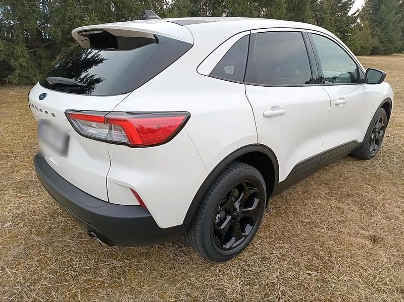 Gebraucht Ford Escape 183 PS (134 kW) 2022 Weiß SUV