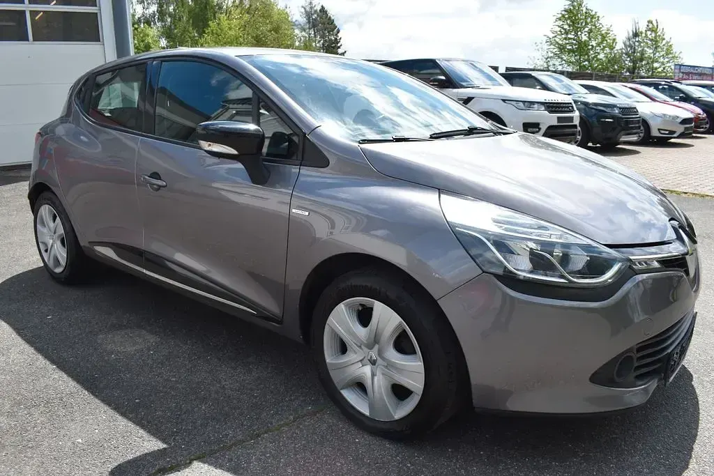 Gebraucht Renault Clio IV LIMITED 90 PS (66 kW) 2015 Grau Limousine