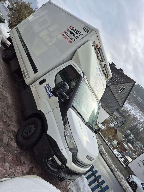 Gebraucht Iveco Daily 179 PS (131 kW) 2016 Weiß Limousine