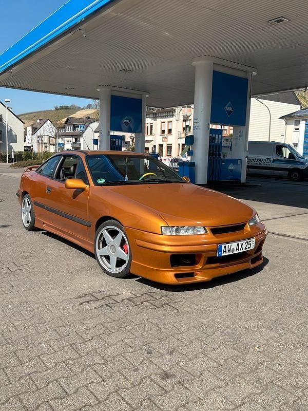 Andere farben Gebraucht 1992 Opel Calibra Coupé | 8.000 € - Bild 1/4