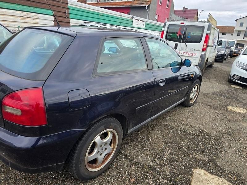 Gebraucht Audi A3 125 PS (91 kW) 2000 Schwarz Limousine