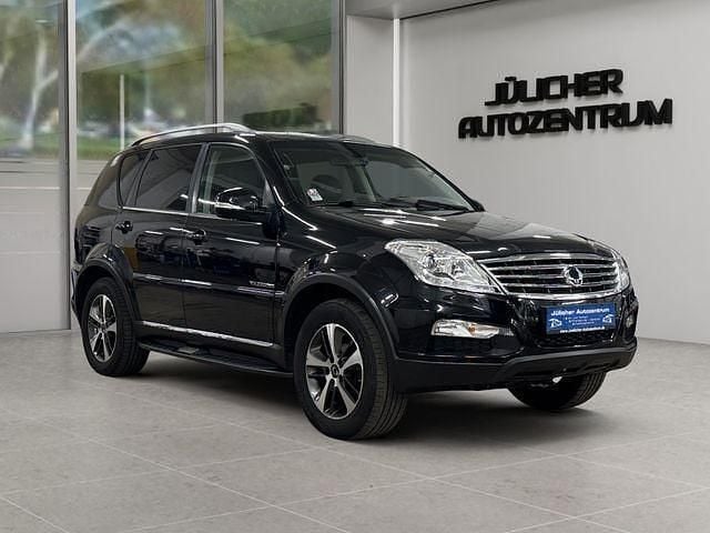 Schwarz Gebraucht 2018 Ssangyong Rexton Sapphire SUV | 15.990 € (Guter Preis) - Bild 1/4