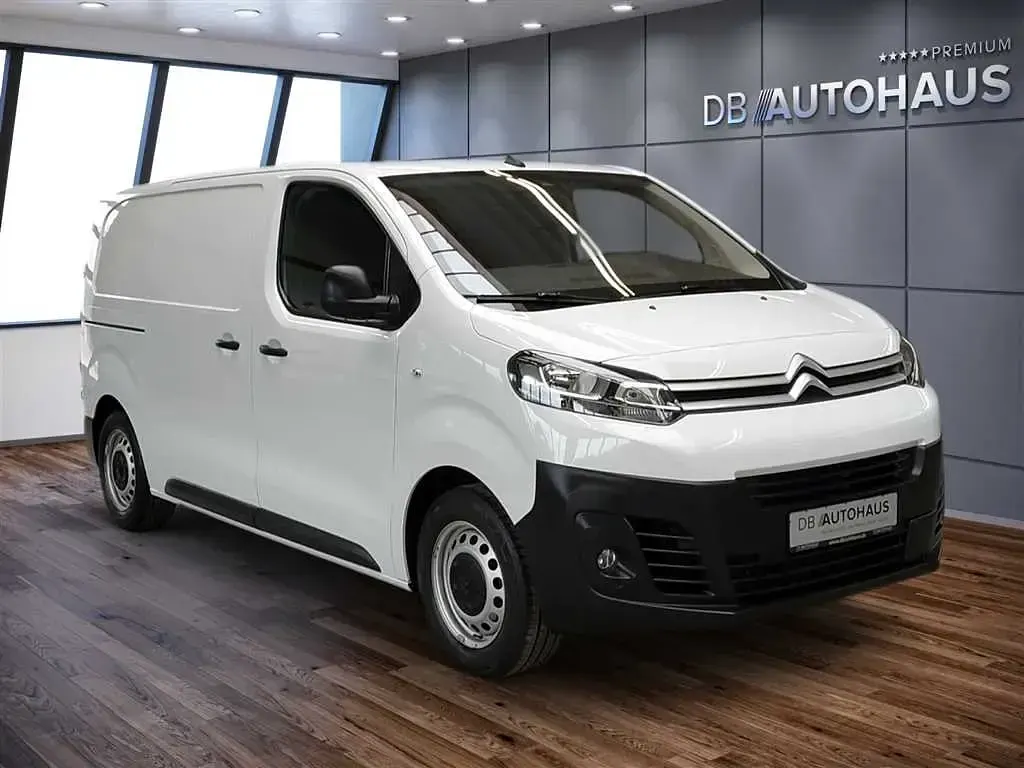 Käytetty Citroën Jumpy 120 HP (88 kW) 2023 Valkoinen Tila-auto