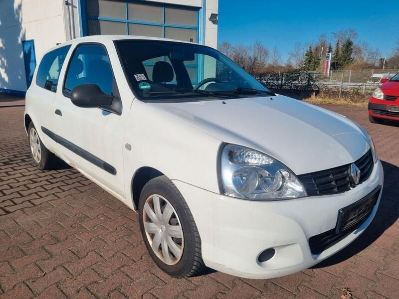 Weiß Gebraucht 2010 Renault Clio II Kleinwagen | 990 € (Superpreis) - Bild 1/4