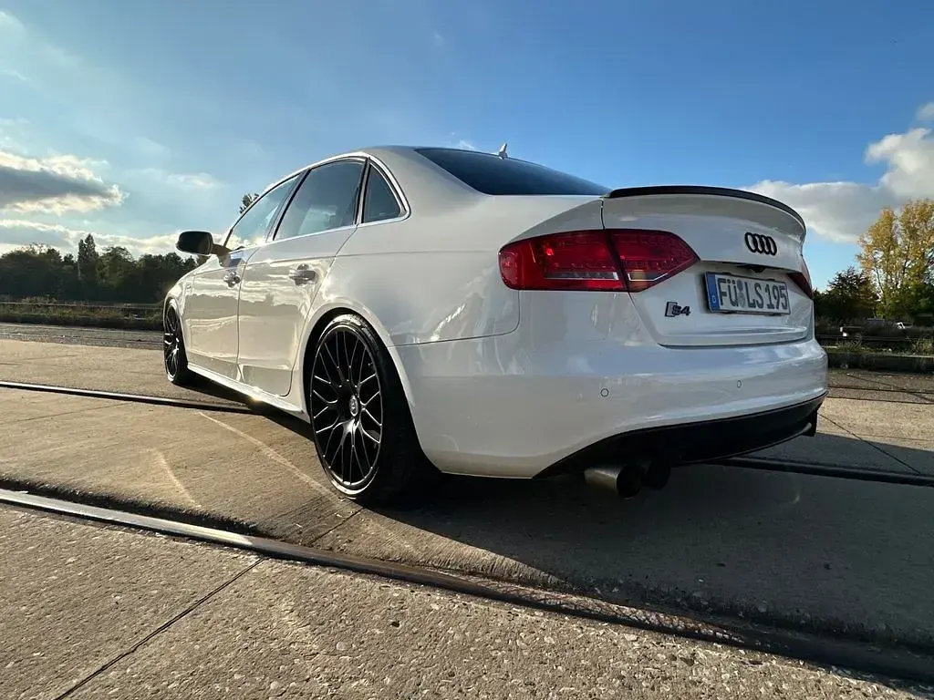 Gebraucht Audi S4 Sport 333 PS (244 kW) 2011 Schwarz Limousine