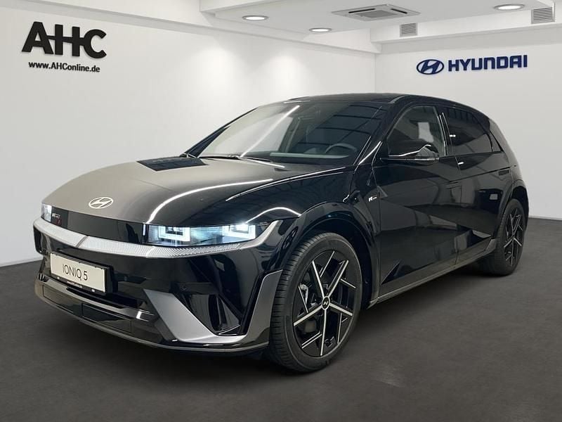 Schwarz abyss black Gebraucht 2025 Hyundai Ioniq 6 N Line Limousine | 43.500 € (Guter Preis) - Bild 1/4
