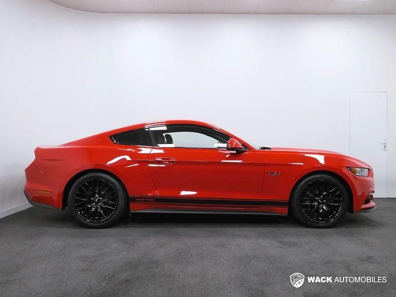Gebraucht Ford Mustang GT 421 PS (309 kW) 2015 Rot