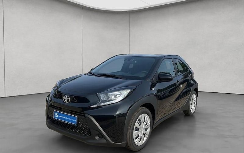 Schwarz Neu 2025 Toyota Aygo Business Edition Kleinwagen | 18.290 € - Bild 1/4