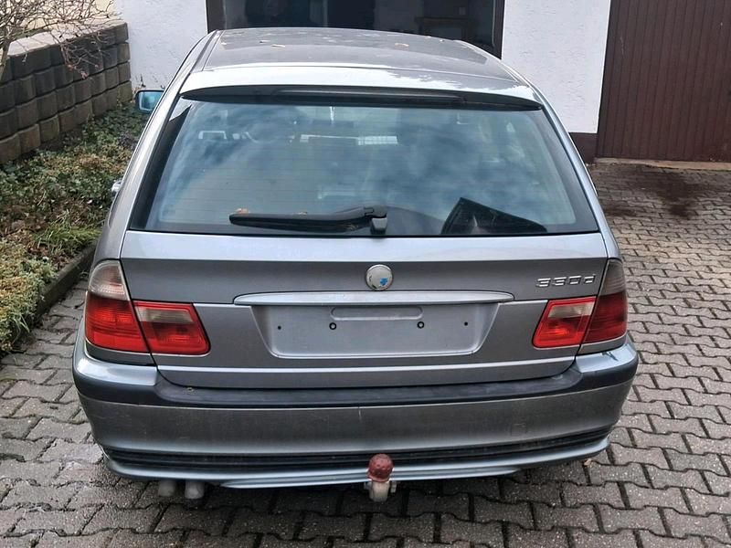 Gebraucht BMW 330 204 PS (150 kW) 2003 Grau Kombi