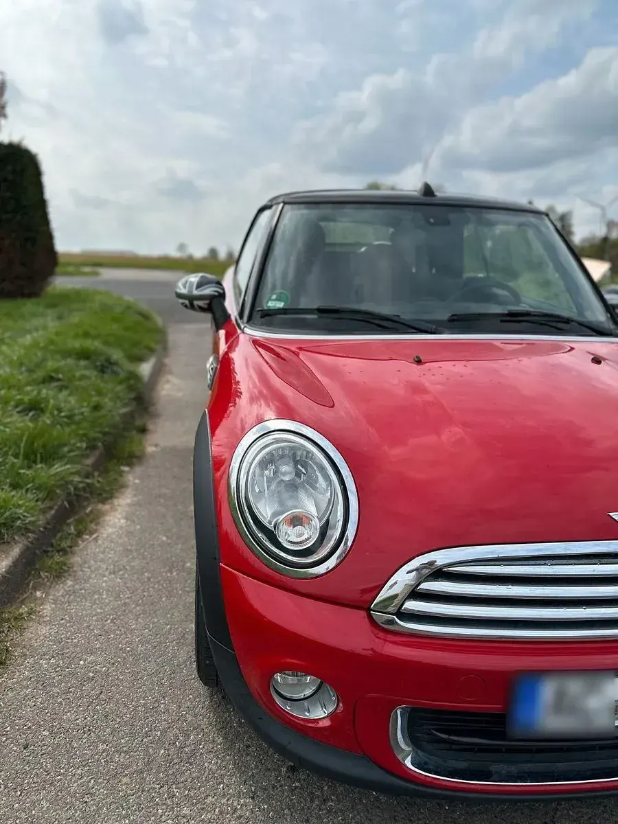 Używany Mini ONE 98 KM (72 kW) 2014 Czerwony Hatchback