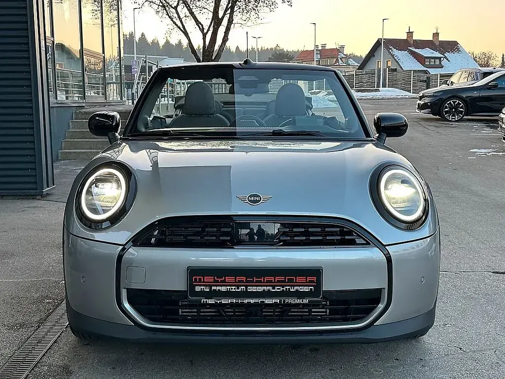 Gebraucht Mini Cooper Cabriolet 163 PS (119 kW) 2025 Silber Cabrio