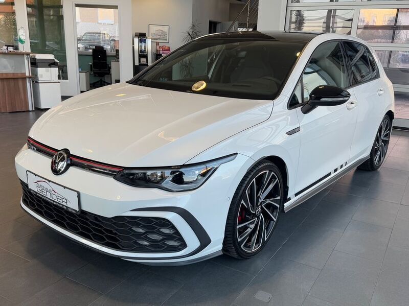 Weiß Gebraucht 2021 VW Golf VIII GTD Limousine | 31.890 € (Etwas zu teuer) - Bild 1/4