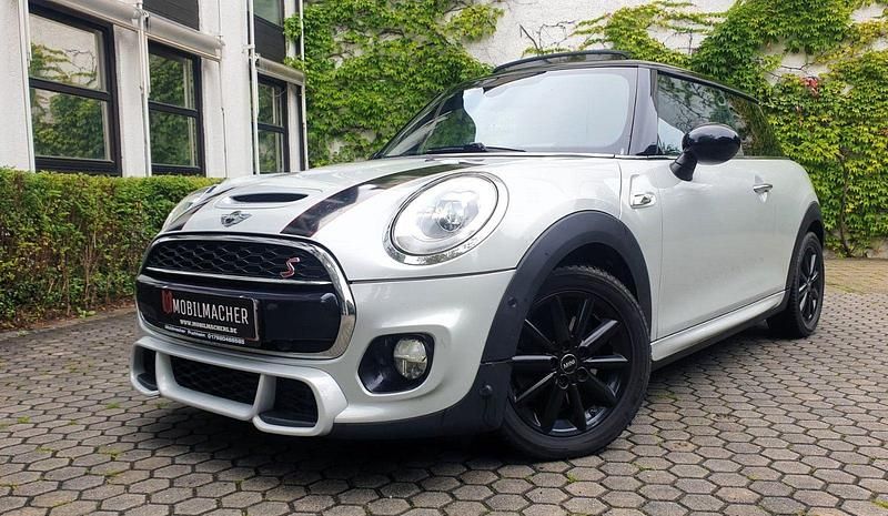 Silber Gebraucht 2018 Mini Cooper S Coupé Chili Coupé | 17.900 € (Fairer Preis) - Bild 1/4