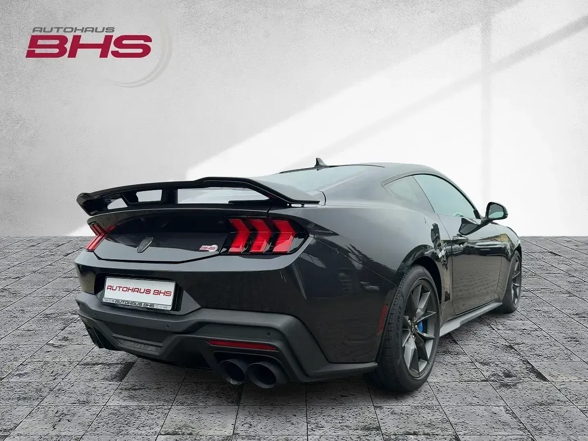 Neu Ford Mustang Dark Horse 454 PS (333 kW) 2025 Dark matter grey (grau) Coupé