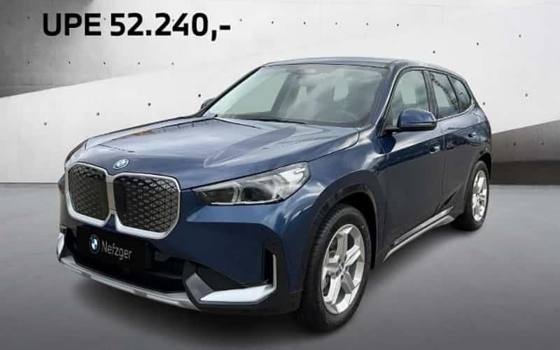 Phytonicblau metallic Neu 2025 BMW iX1 xLine SUV | 45.248 € (Guter Preis) - Bild 1/4