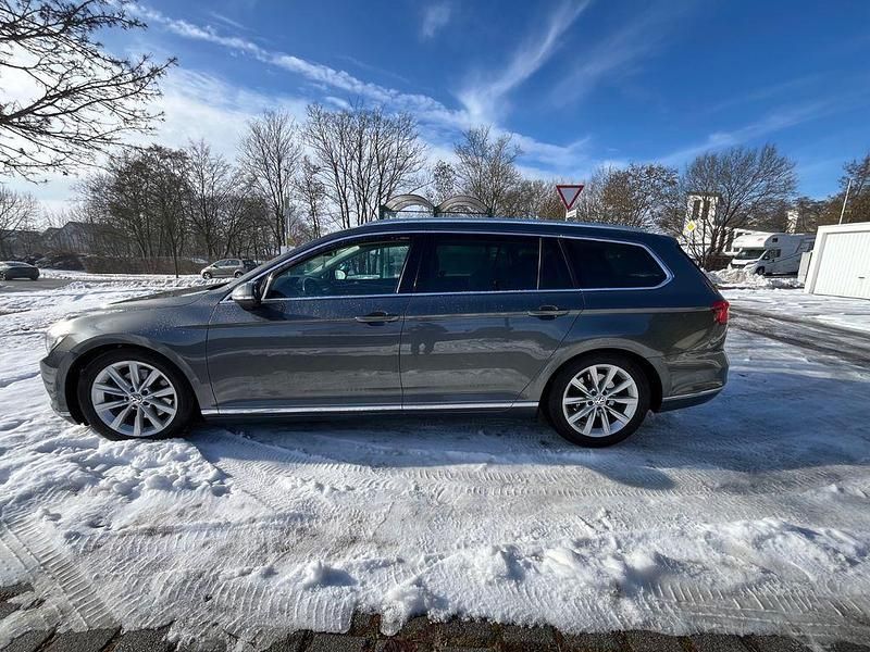 Gebraucht VW Passat Highline 190 PS (139 kW) 2016 Grau Kombi