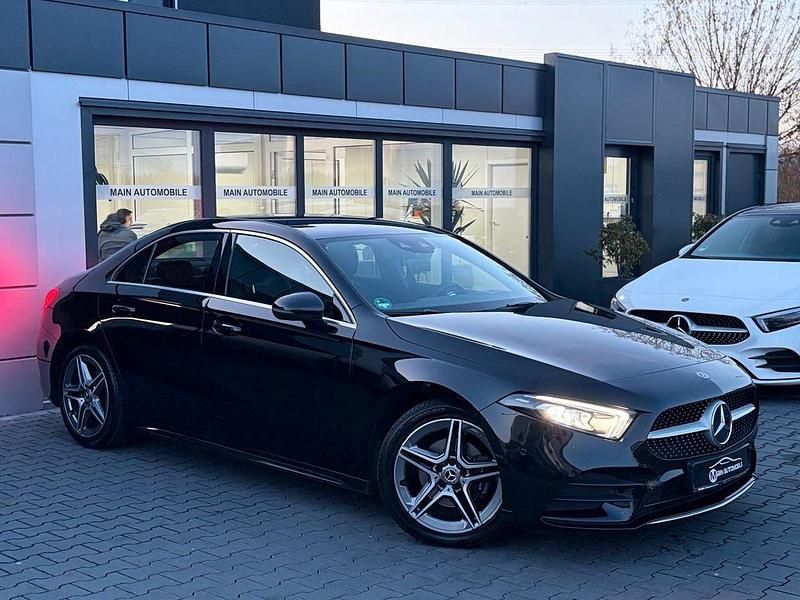 Gebraucht Mercedes A200 AMG 163 PS (119 kW) 2019 Schwarz Limousine