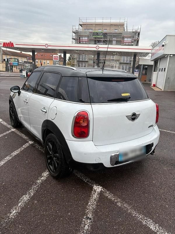 Second-hand Mini Cooper 2011 Galben Hatchback