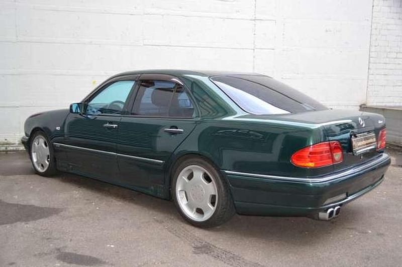 Gebraucht Mercedes E420 Avantgarde 279 PS (205 kW) 1997 Amazonitgruen Limousine