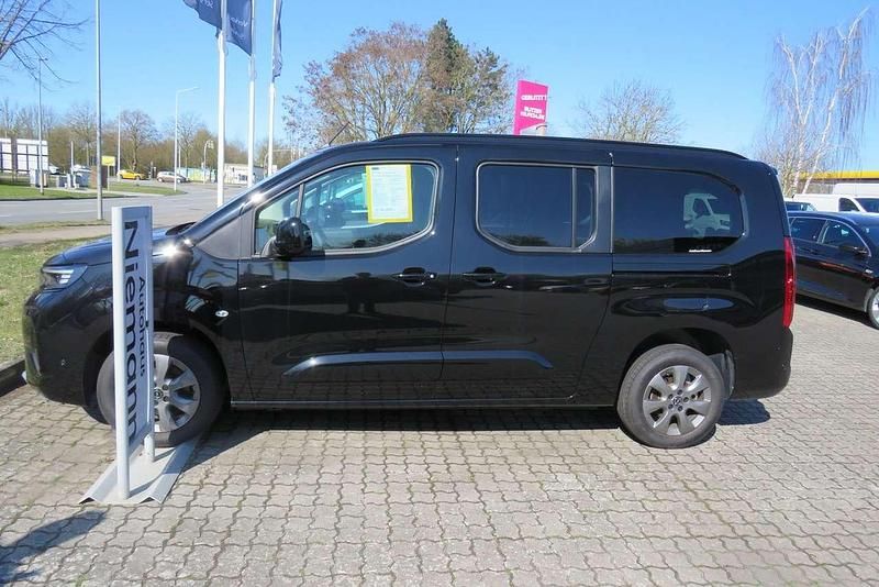 Gebraucht Opel Combo Life 131 PS (96 kW) 2024 Perla nera schwarz Van / Kleinbus