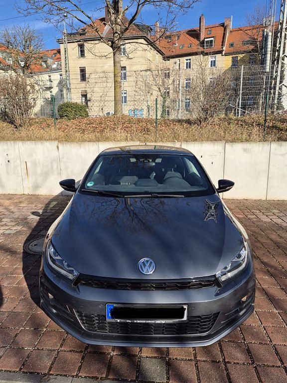 Gebraucht VW Scirocco Sport 125 PS (91 kW) 2015 Grau Coupé