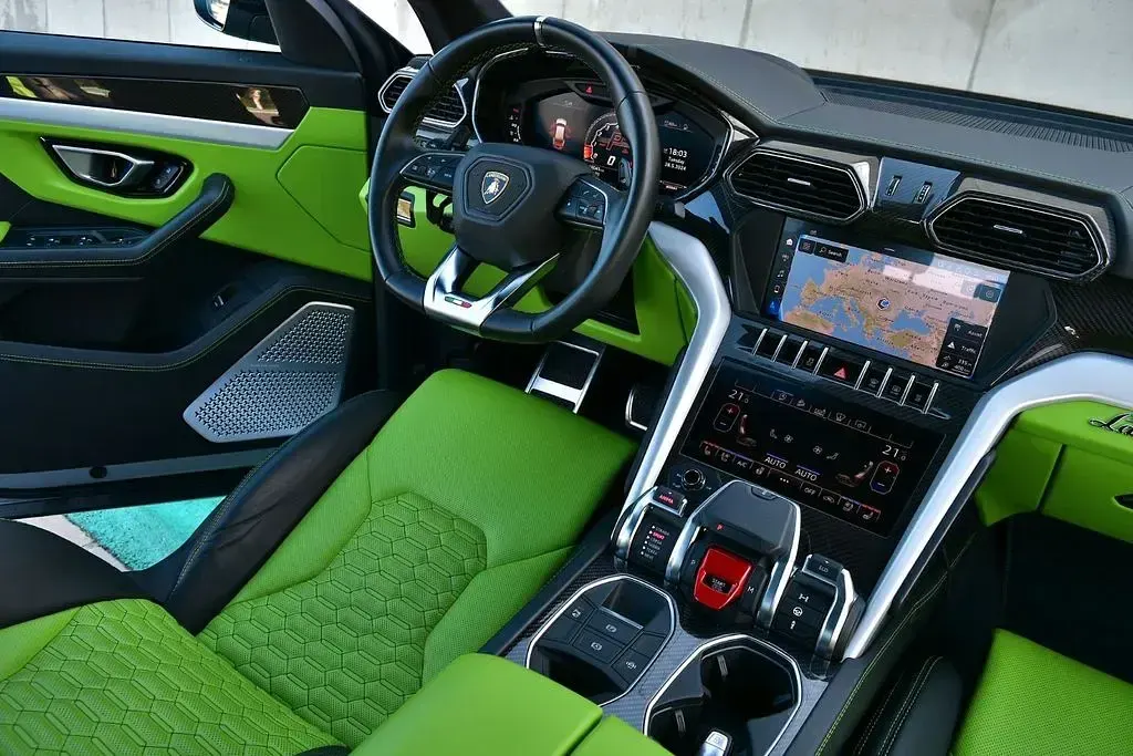 Usata Lamborghini Urus 650 CV (478 kW) 2019 Grigio SUV
