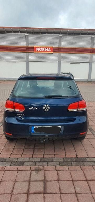 Gebraucht VW Golf VI Trendline 80 PS (58 kW) 2010 Blau Kleinwagen