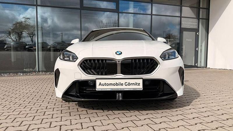 Gebraucht BMW 120 Shadowline 170 PS (125 kW) 2025 Weiß Kleinwagen