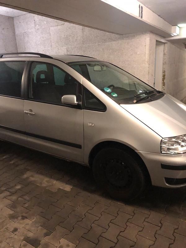 Gebraucht VW Sharan 150 PS (110 kW) 2002 Silber Van / Kleinbus