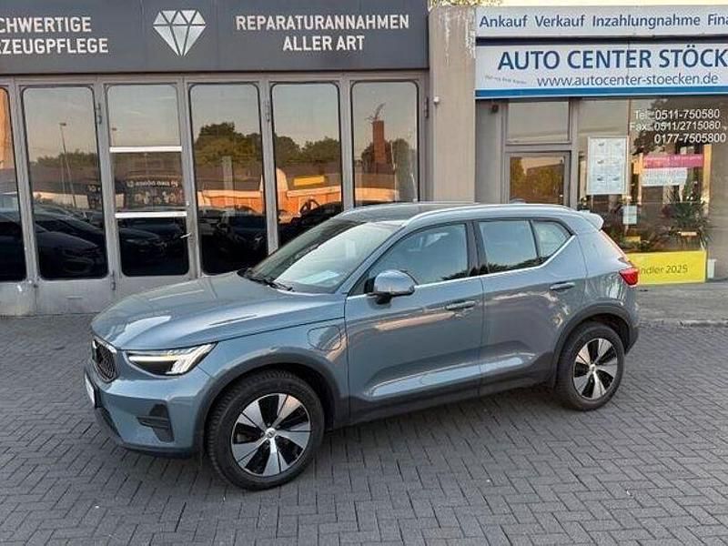 Gebraucht Volvo XC40 Core 211 PS (155 kW) 2022 Grau SUV