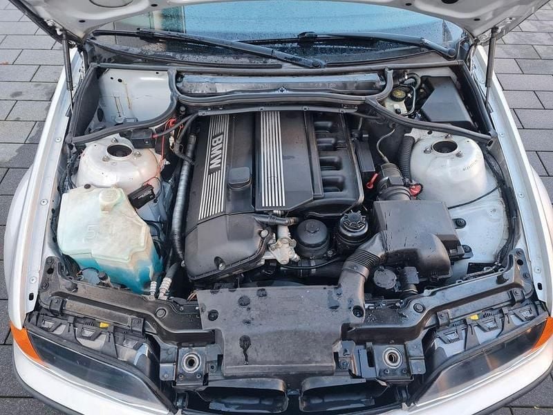 Gebraucht BMW 323 170 PS (125 kW) 1999 Silber Limousine