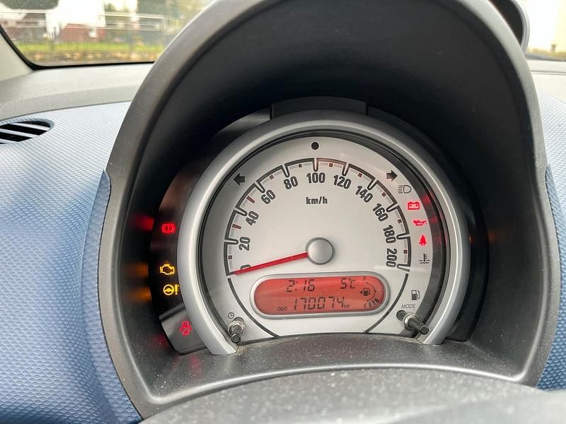 Gebraucht Opel Agila 82 PS (60 kW) 2009 Blau Kleinwagen