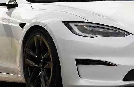 White (you can change) Neu 2025 Tesla Model S Limousine | 118.762 € - Bild 1/4