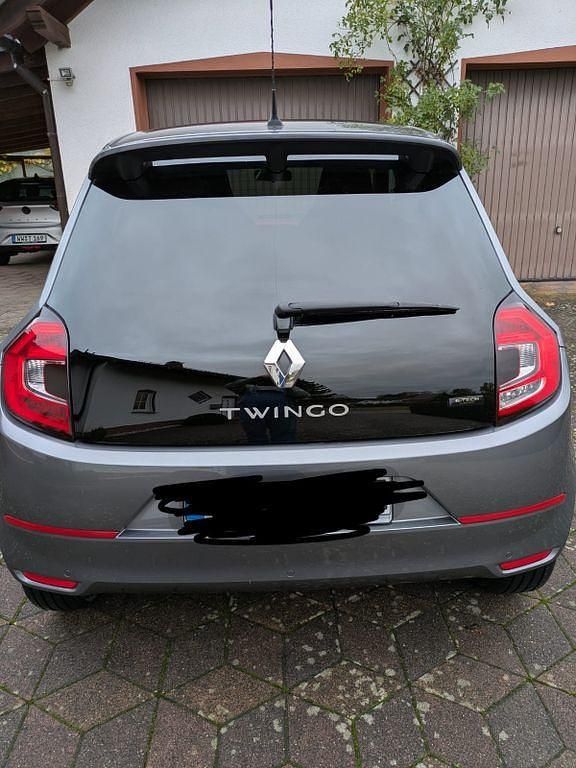 Second-hand Renault Twingo Techno 60 kW (82 CP) 2023 Gri Hatchback
