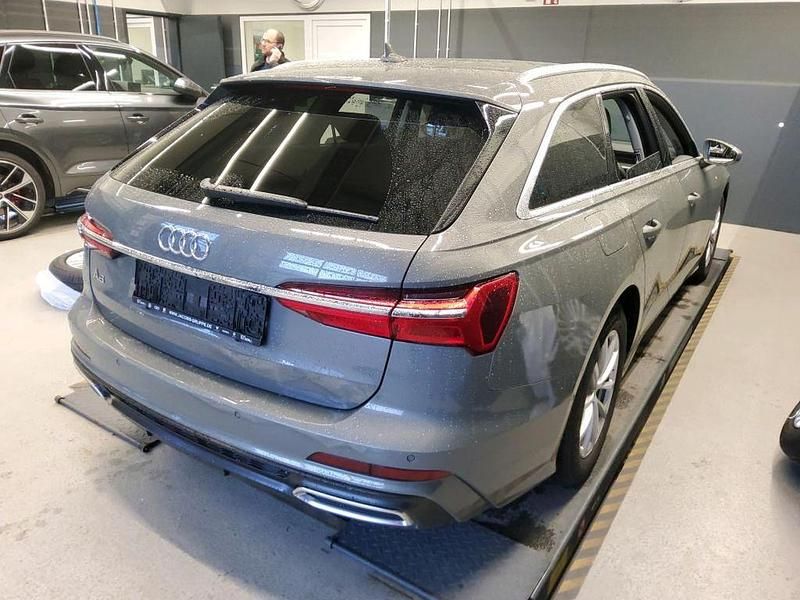 Gebraucht Audi A6 Design 265 PS (194 kW) 2023 Chronosgrau metallic Kombi
