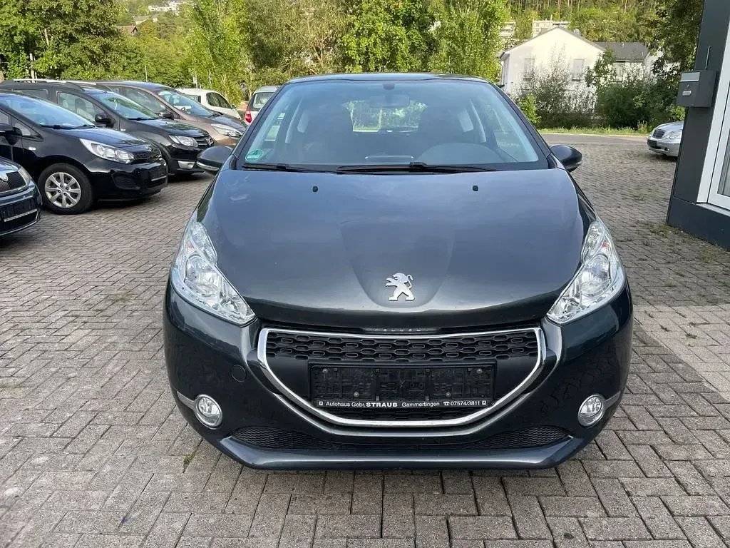Gebraucht Peugeot 208 Active 92 PS (67 kW) 2013 Grau Kleinwagen