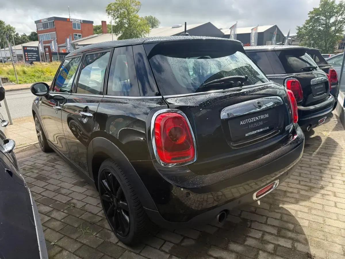 Gebraucht Mini Cooper 136 PS (100 kW) 2015 Schwarz Kleinwagen
