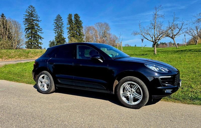 Second-hand Porsche Macan S 258 CP (189 kW) 2014 Negru SUV