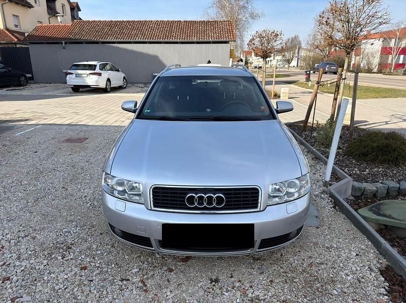 Gebraucht Audi A4 131 PS (96 kW) 2002 Silber Kombi