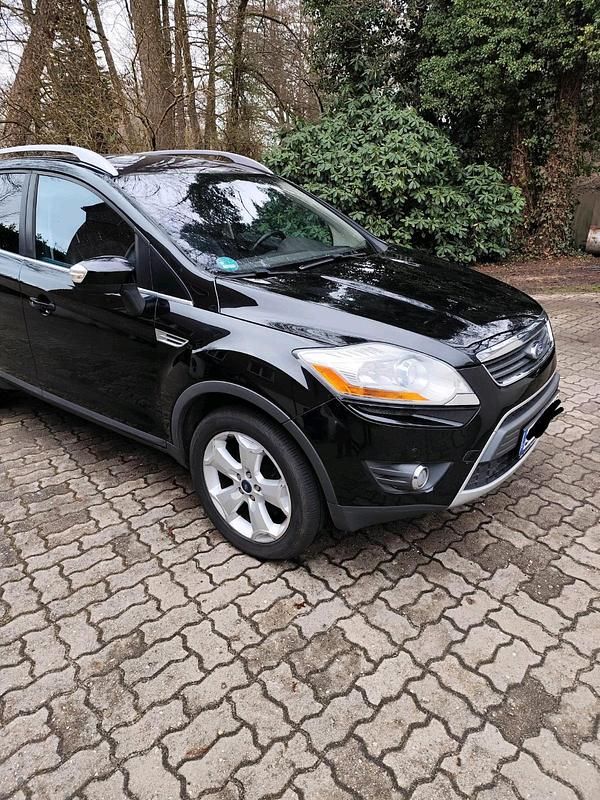 Gebraucht Ford Kuga Titanium 136 PS (100 kW) 2009 Schwarz SUV