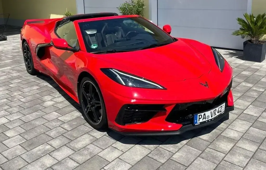 Używany Corvette C8 654 KM (481 kW) 2023 Czerwony Coupe